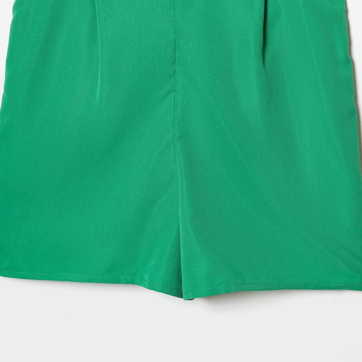 New women's fashionable and stylish ruffled one-piece shorts