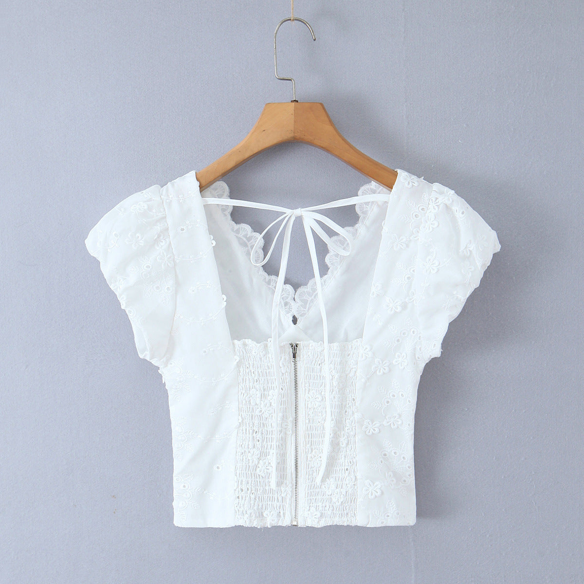 Simple Solid Color Embroidered Back Zipper Puff Sleeve V-Neck Top for Women