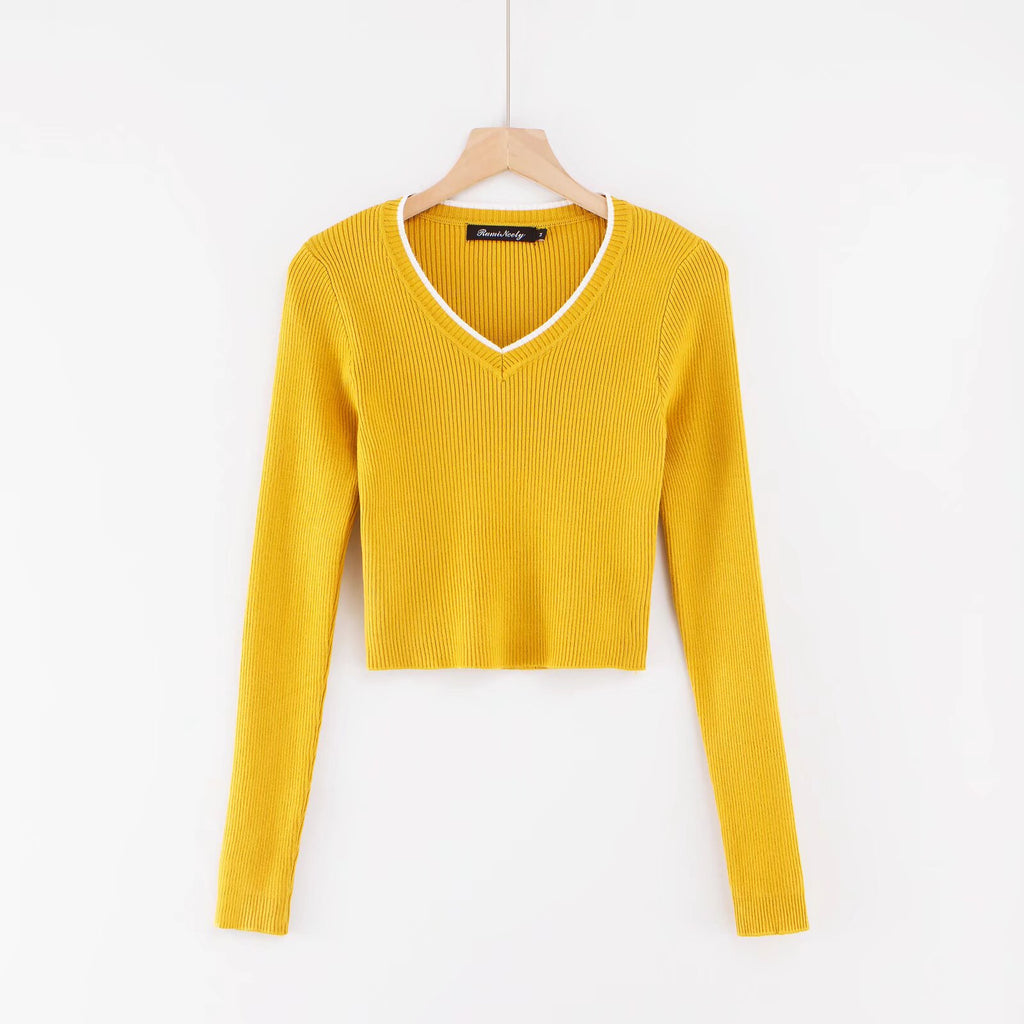V-neck long sleeved top