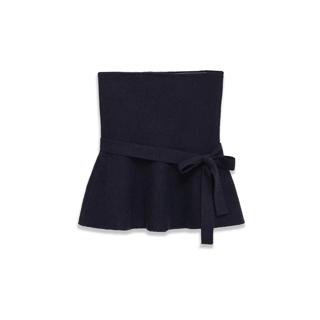 Short skirt style knitted bow top with hem