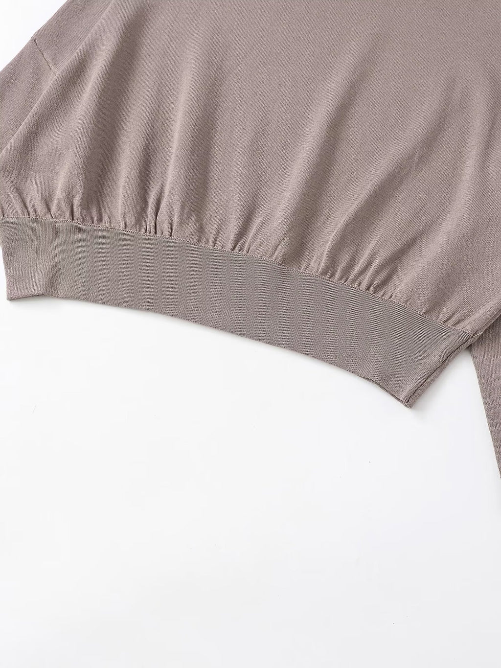 Casual soft long sleeved knitted sweater