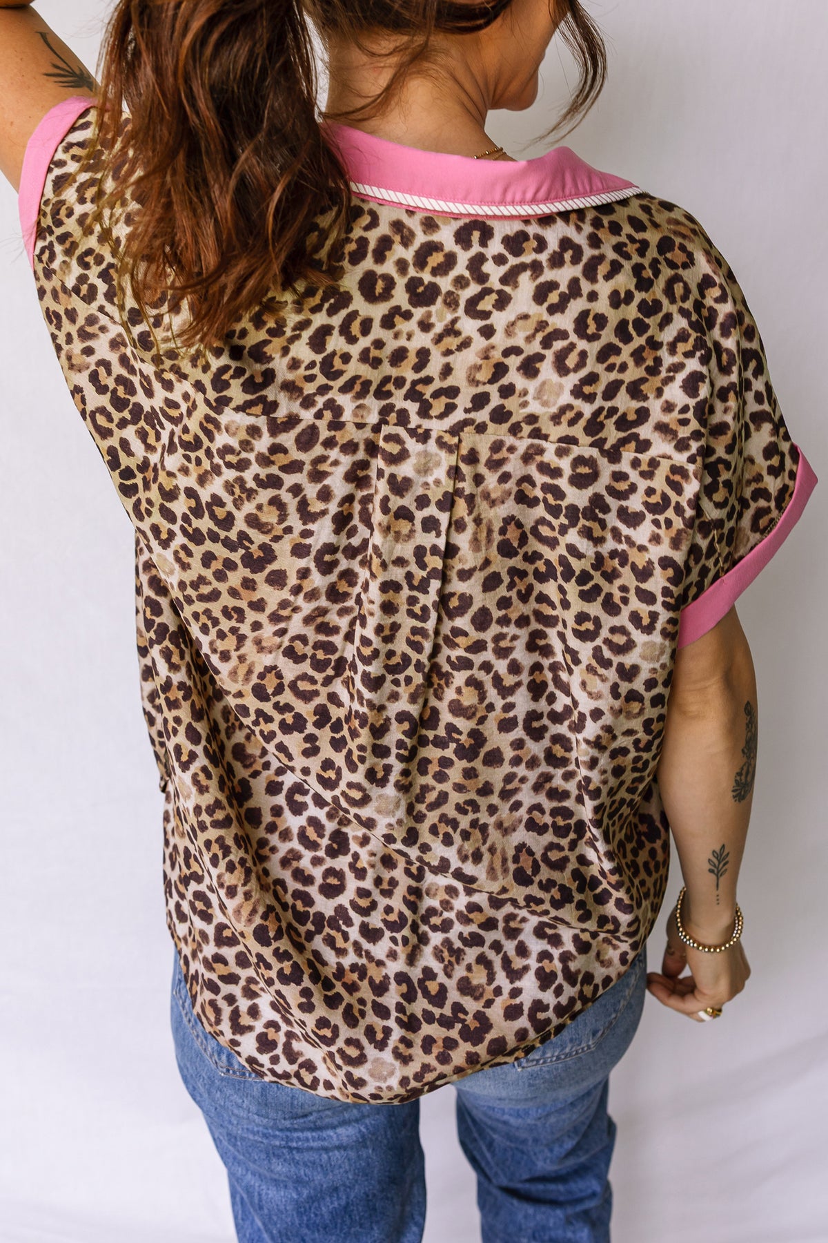 Leopard Print Contrasted Trim Animal Short Sleeve Shirt