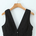 V-neck sleeveless waist slimming dress