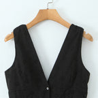 V-neck sleeveless waist slimming dress