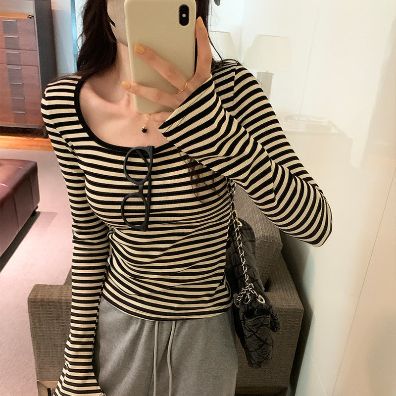 striped knit top, square neck, slim fit, short length, inner layer sweater