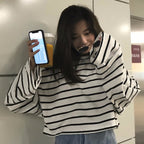 Black and White Stripe Long Sleeve Student Basic T-Shirt for Women, Loose Round Neck Casual Striped T-Shirt, Blended Cotton Material